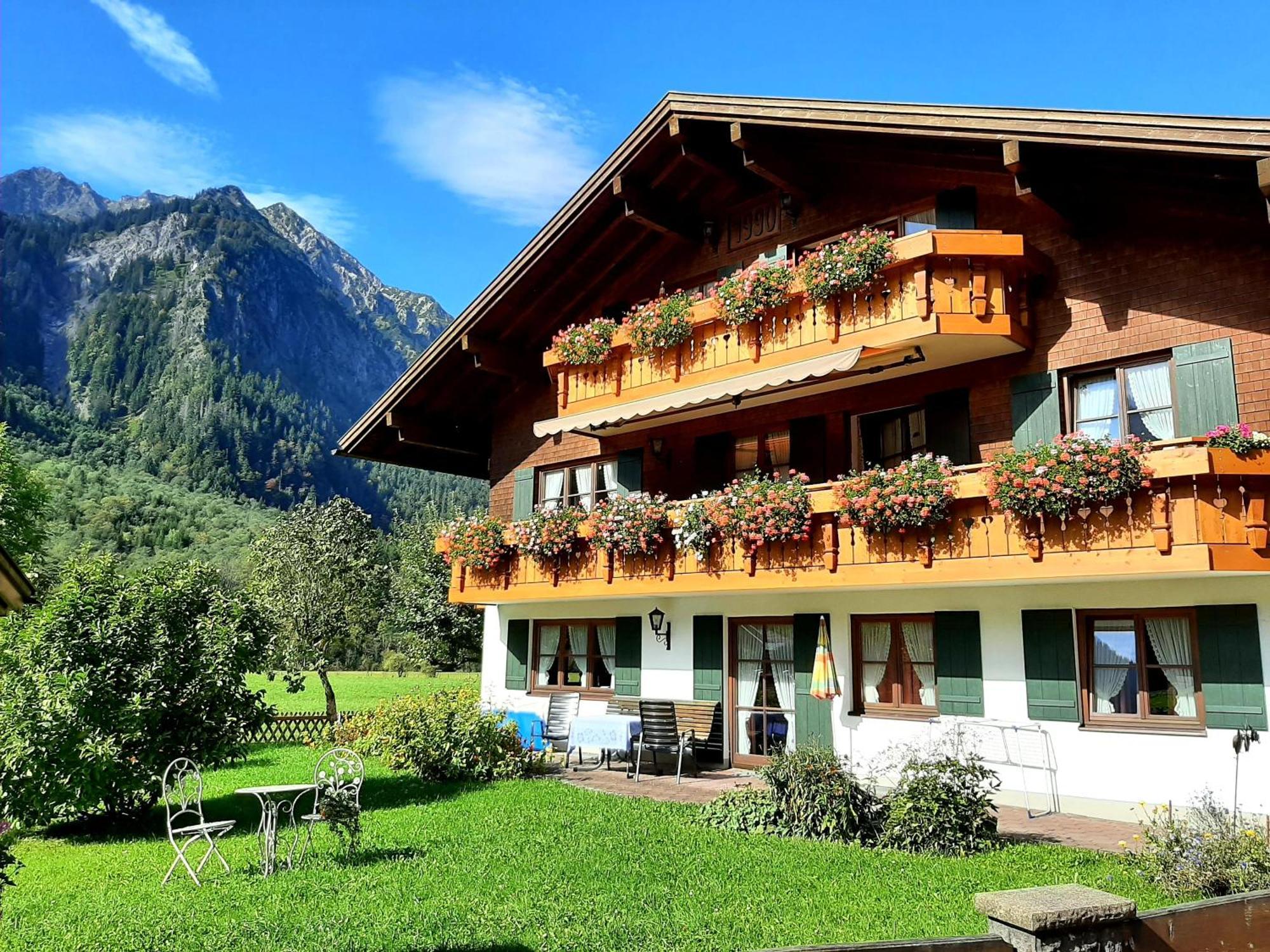 Haus Angelika Apartment Bad Hindelang Exterior photo